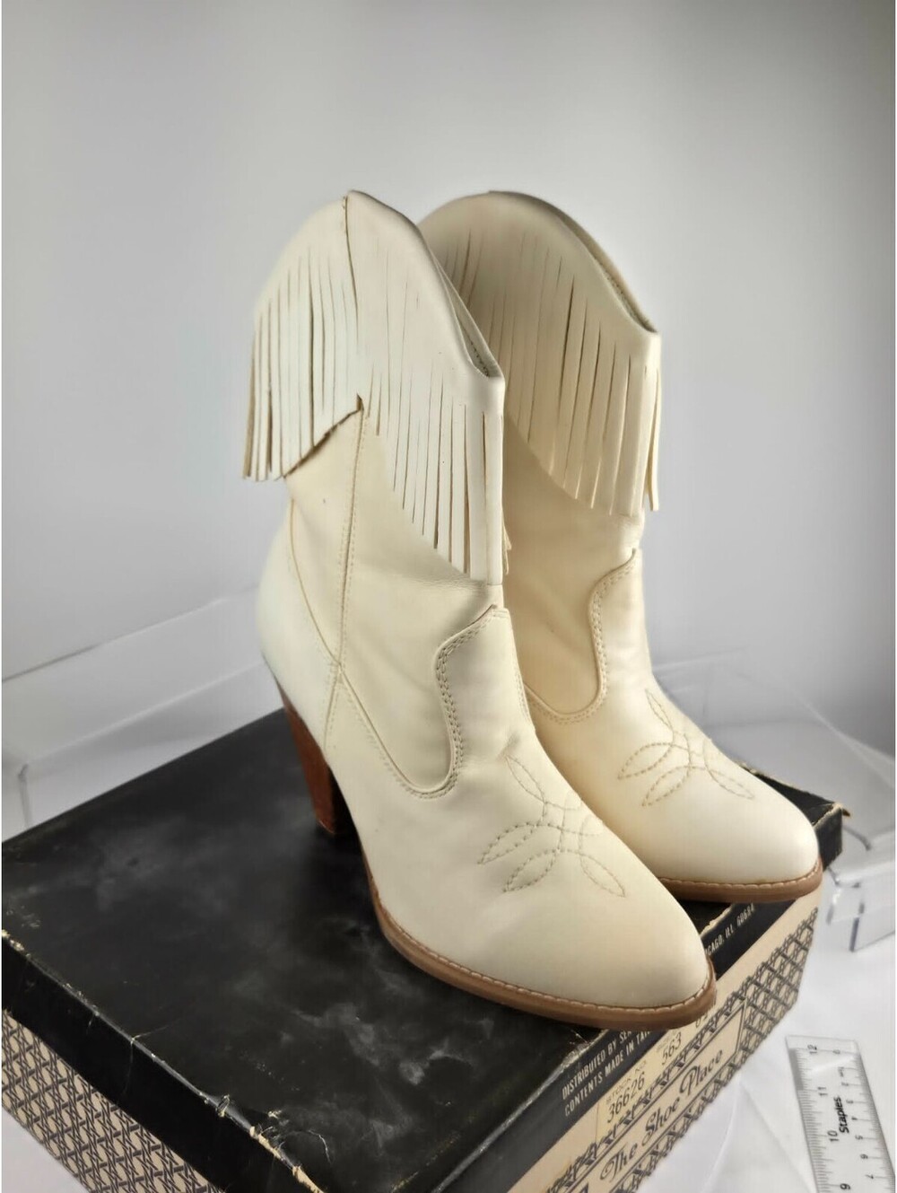 Vintage Western Fringe Boots Cream Leather Womens 6.5 Ankle Cowboy NOS